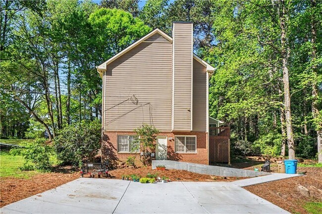 Photo - 1527 Ridgewood Dr SW
