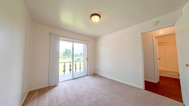 Photo - Haven Oaks Apartments