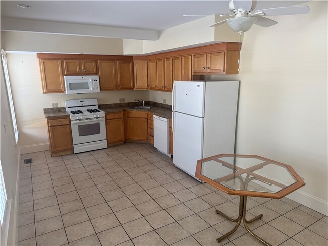 Photo - 507 W Water St