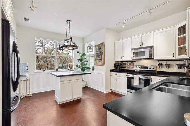 Photo - 140 Onini Ct Casa