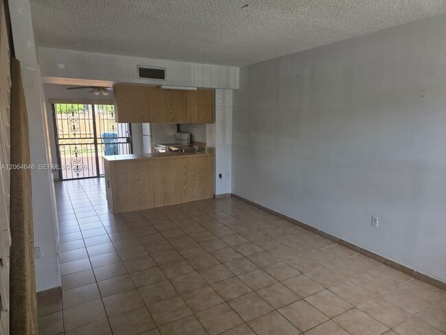 Building Photo - 1823 SW 107th Ave