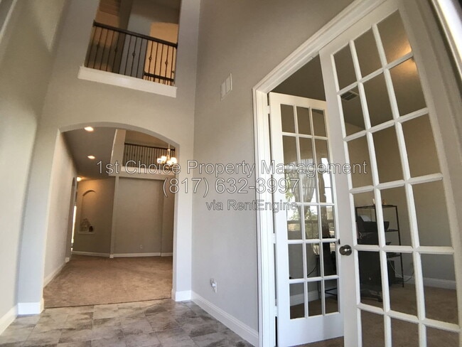 Photo - 5913 Richmond Dr