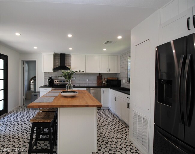 Photo - 3799 Quails Walk