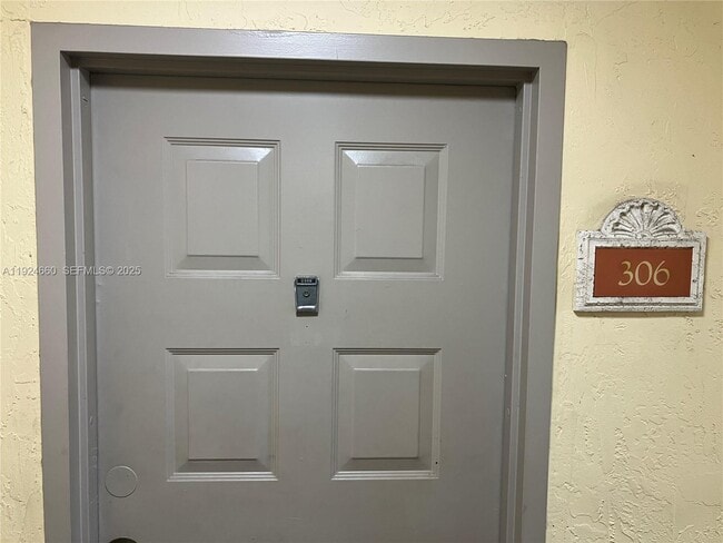 Photo - 8235 Lake Dr Unit 306