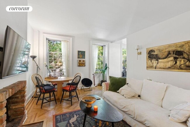 Building Photo - 388 3rd St Rental