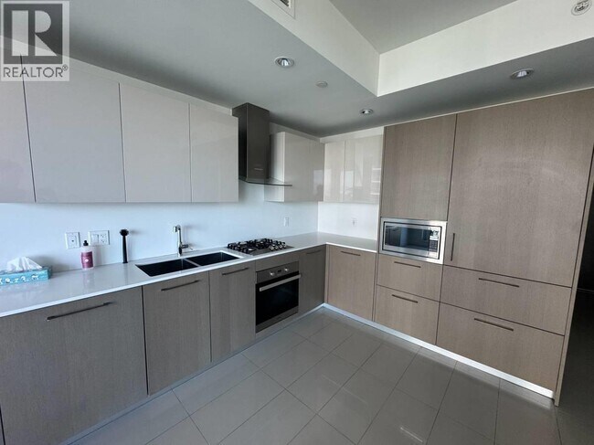 Photo - 6633 Pearson Wy Unité 40X