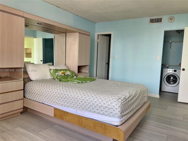 Photo - 1801 S Ocean Dr Unidad 934