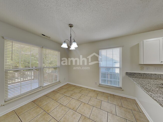 Photo - 8616 Warwick Crest Ln