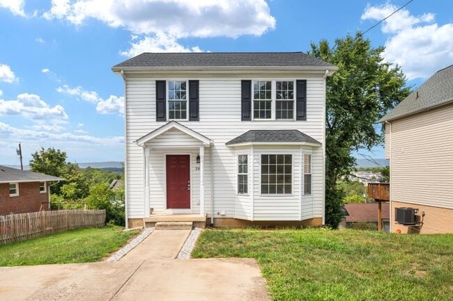 Photo - 395 Stonewall St
