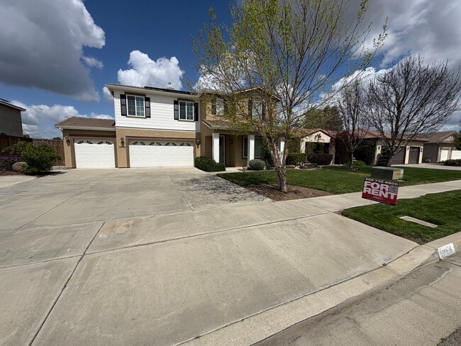 Photo - 5928 W Whitley Ave
