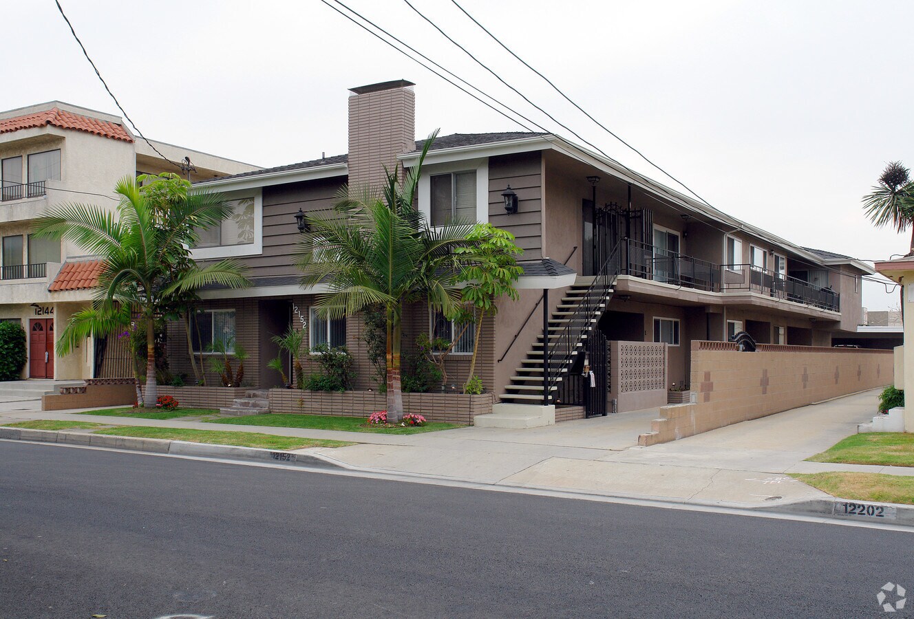 Photo - 12152 Grevillea Ave Apartamentos