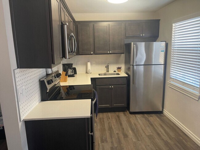 Photo - Charming 1-Bed, 1-Bath Apartment steps from the Plaza District Unidad 1744-15