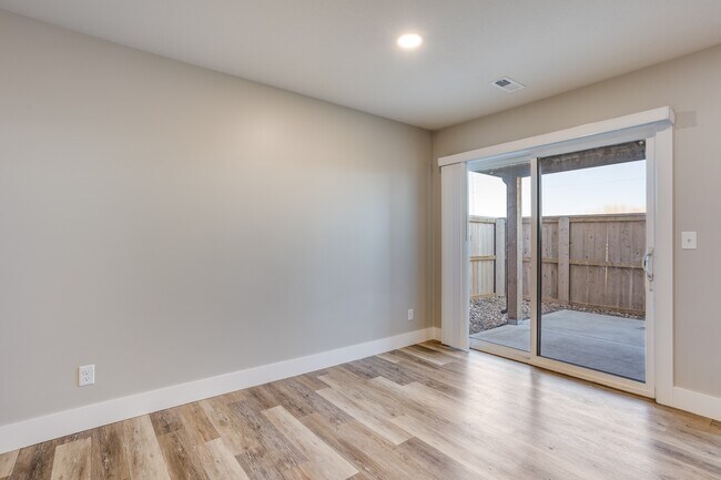 Photo - 8814 W Haylee St