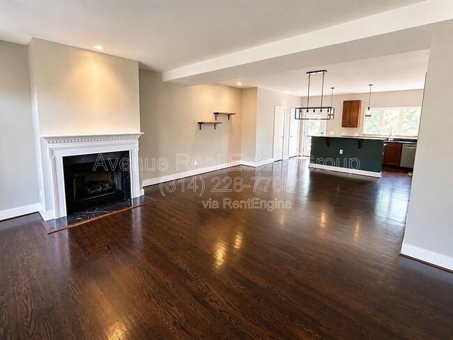 Photo - 4250 Olive St