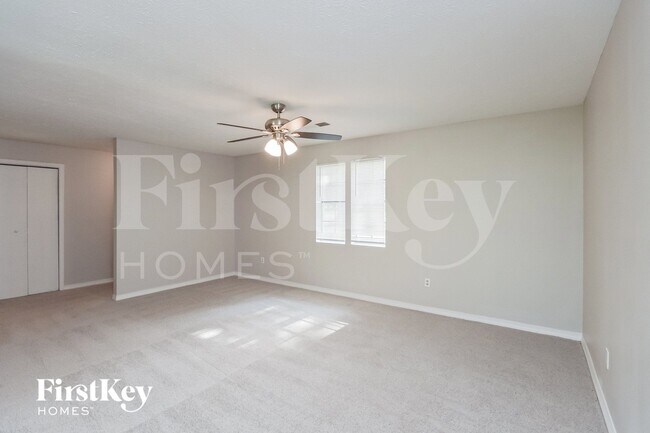 Photo - 2281 Briarwood Cir SW