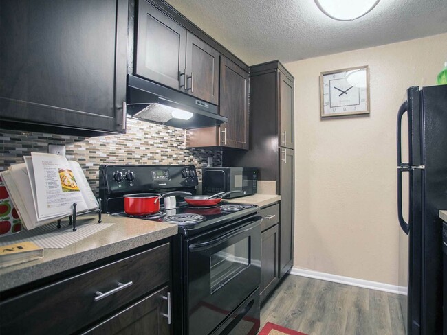 Photo - Advenir at Banyan Lake