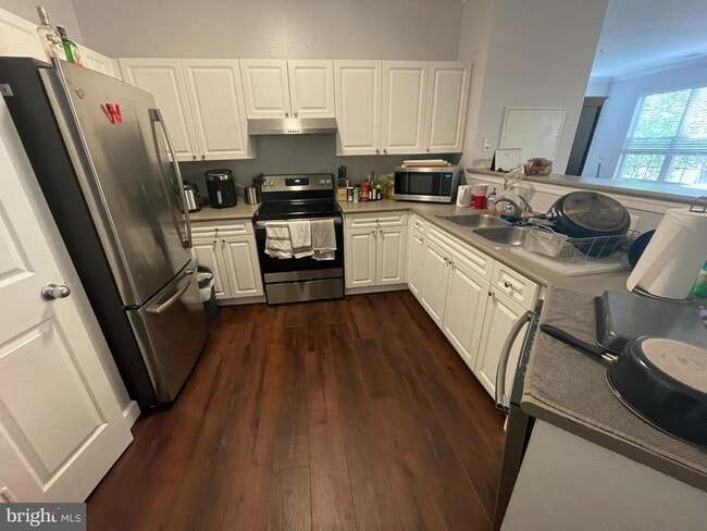 Building Photo - 3015 Nicosh Cir Unit 2302