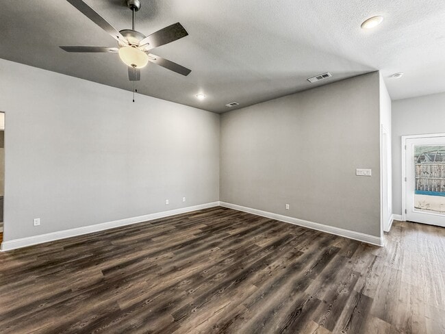 Photo - 2800 Orchid Dr