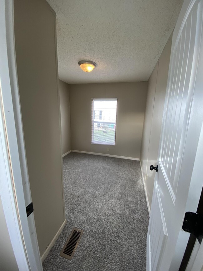 Photo - 199 Zackary St