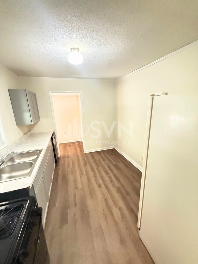 1616 Gilda Cir
