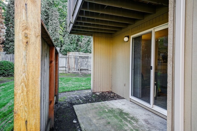 Photo - Spacious and immaculate one bedroom! Heat ... Unit 8