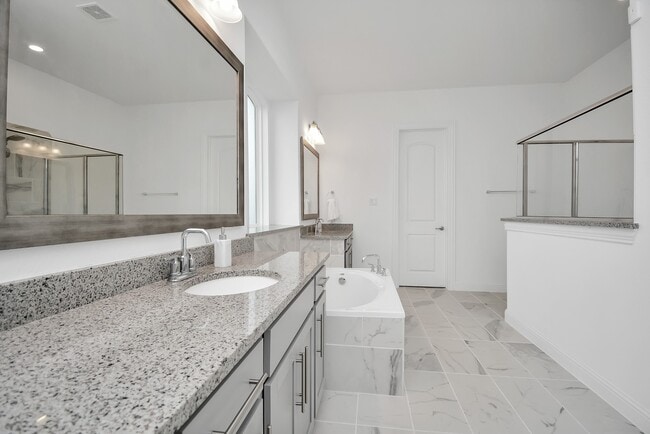 Photo - 21302 Rose Loch Ln