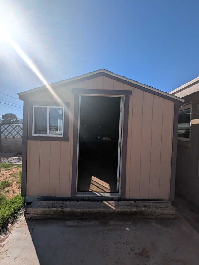 Photo - 5004 Royal Dr