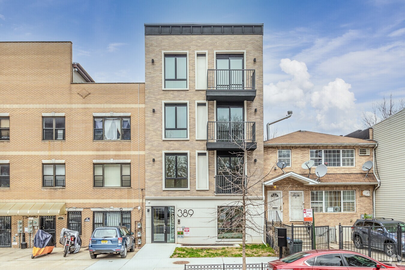 Photo - 389 Sumpter St