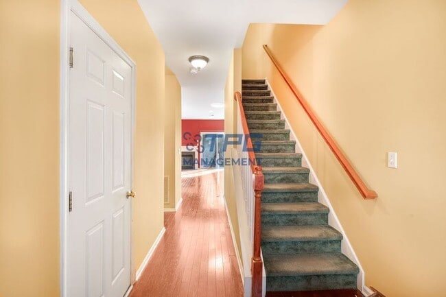 Photo - 14 Sand Hill Ct