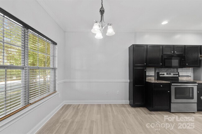 Photo - 2476 Ryerson Ct