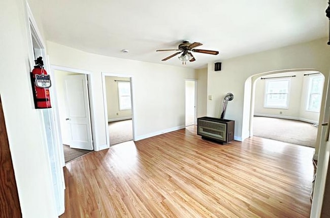 Photo - 528 Lawton St Unit 2