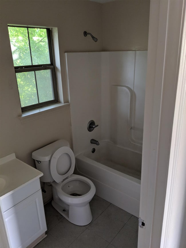 Photo - 2606 Weller Ave