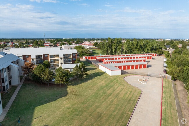 Eagle Crest Apartments