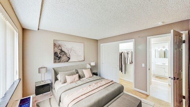 1600 Elmwood