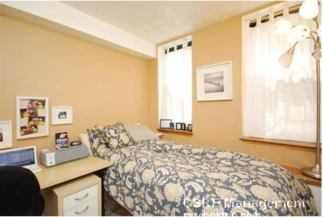 Photo - 28 Symphony Rd Unit 1