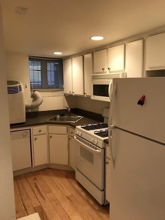 Building Photo - 1170 Massachusetts Ave Unit 2 Rental