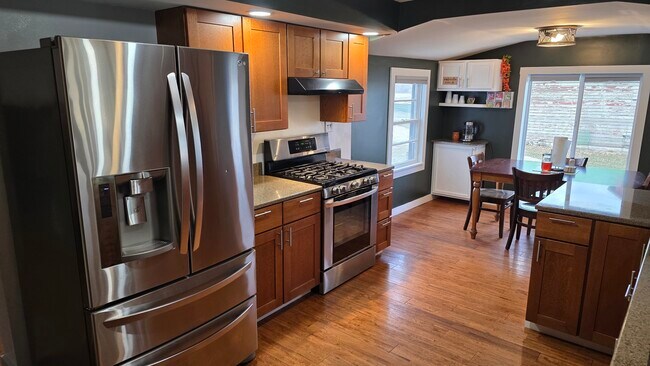 Photo - 3494 Howlett Rd