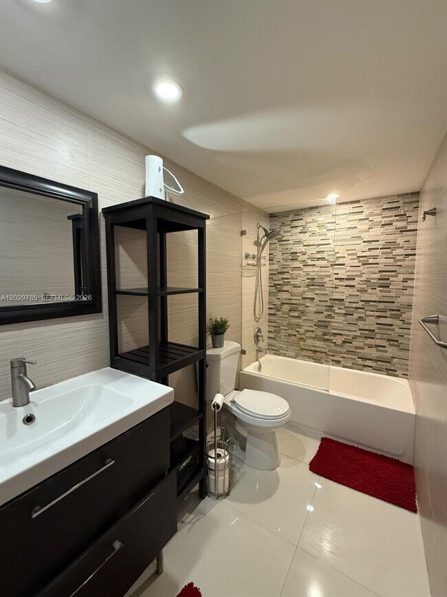 Photo - 19370 Collins Ave Unit 912