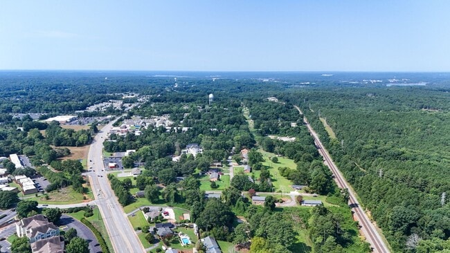 Photo - 123 Pecan St