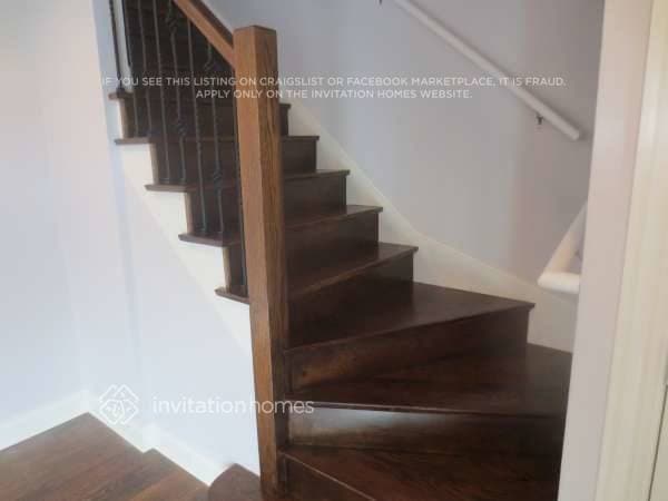 Photo - 8228 S Christiana Ave