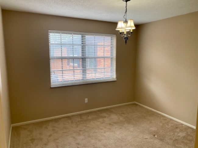 Photo - 7971 Royal Arms Ct Unidad 3