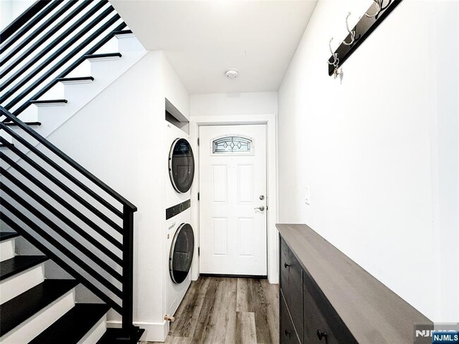 Photo - 93 Prospect St Unit 6