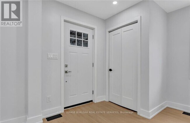 Photo - 47 MacDonald Ave