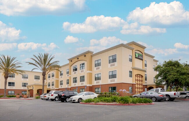 Furnished Studio-Orange County - Huntington Beach