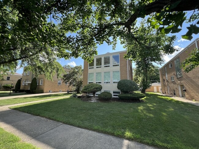 Photo - 3014 S Harlem Ave Unit 1