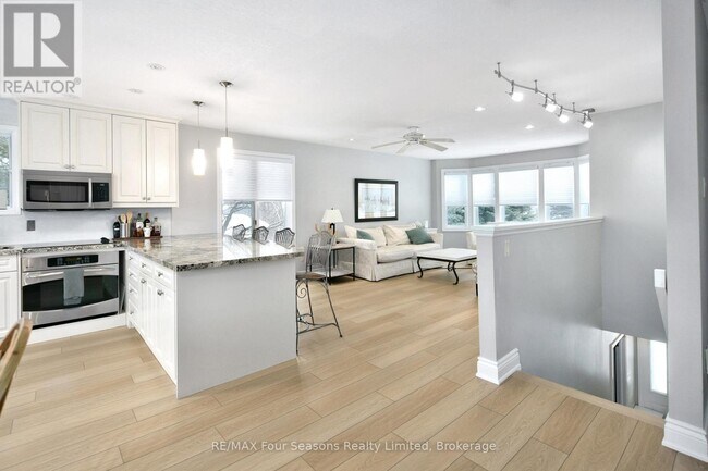 Photo - 104 Lauries Ct