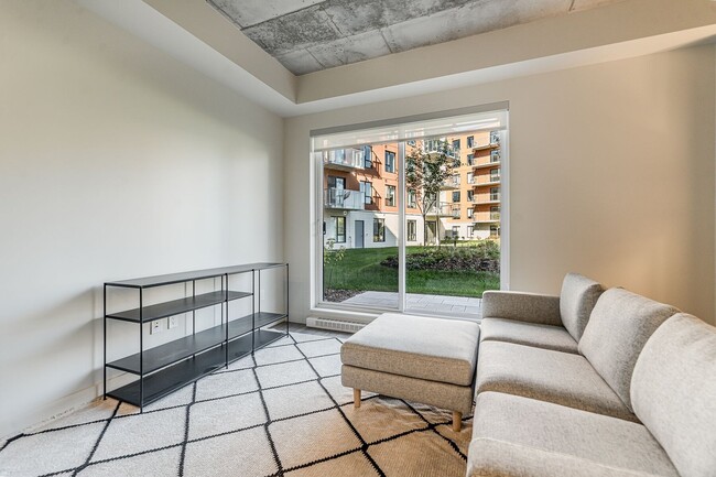 Photo - 208 Crevier St Unité 502