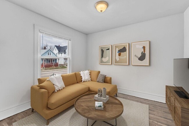 Photo - 2932 N Holton St