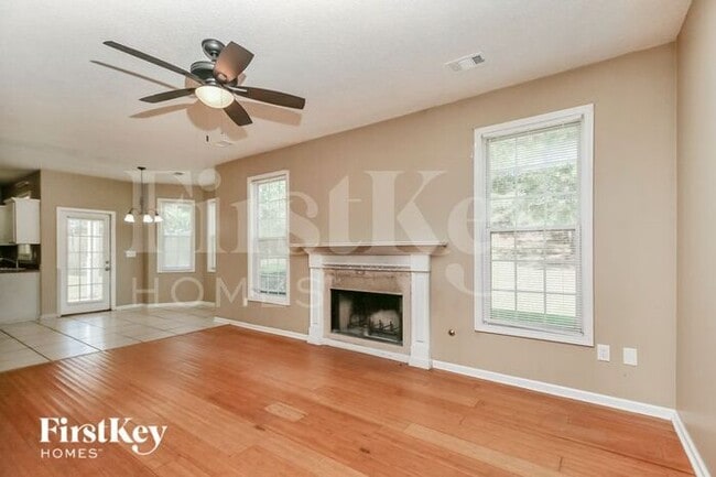 Photo - 60 Landing Ln