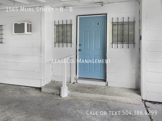 Building Photo - 1565 Murl St Unit B